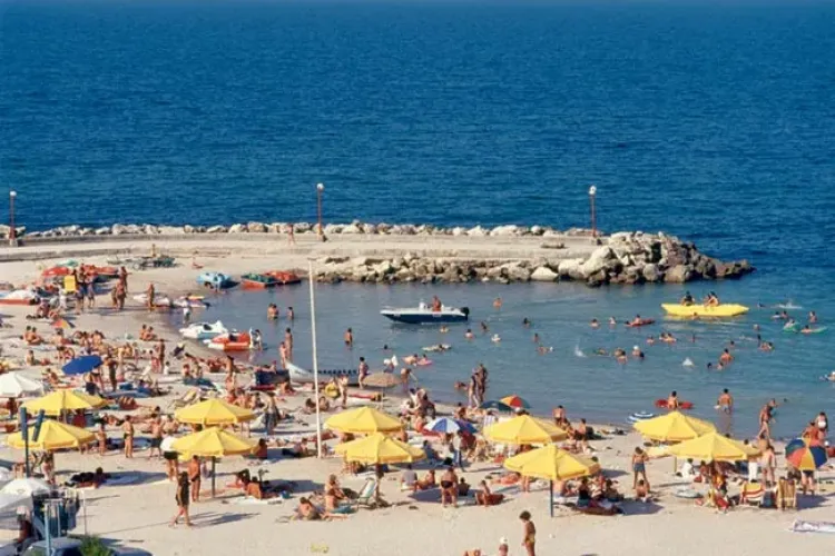 Sunt posibile vacanțele în Grecia, Malta, Spania și Italia? Ce spun ministrii turismului din Europa