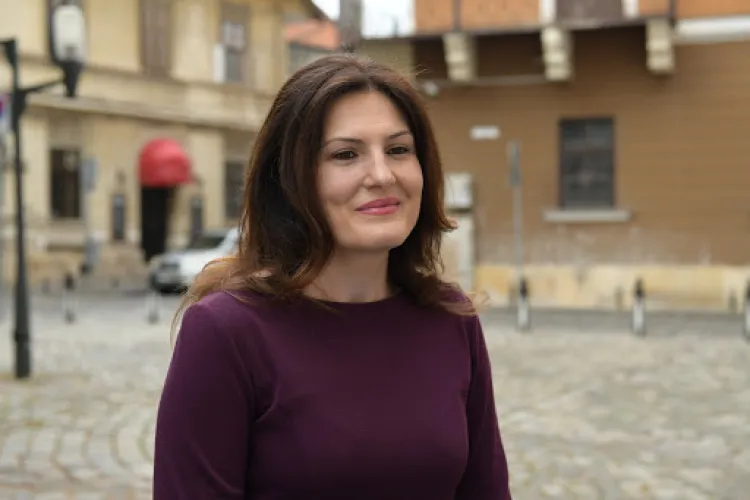 Scandal la Plus Cluj! Se cere demisia președintei Simona Cristea printr-o moțiune de neîncredere