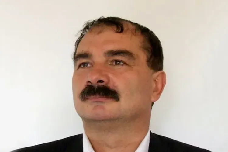 Mircea Miclea: În 1918, în gripa spaniolă, 100.000 s-au adunat la Unirea de Alba Iulia. Acum închidem o școală pentru 17 cazuri