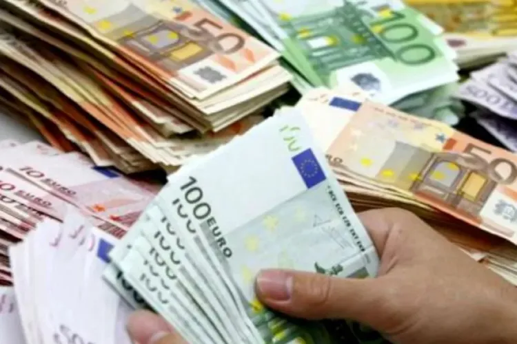 Hoață din Cluj prinsă într-un județ vecin. A prădat un bătrân de 9.400 de euro