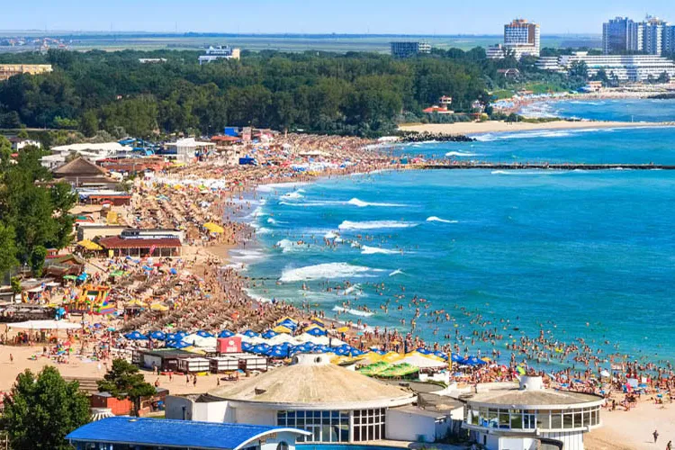 Zboruri din Cluj spre Constanța în această vară. Vor fi curse și din Timișoara și Oradea spre litoral