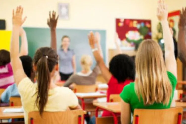 În București, elevii nu vor să participe la pregătirea pentru examene. În Cluj-Napoca, datele arată contrariul