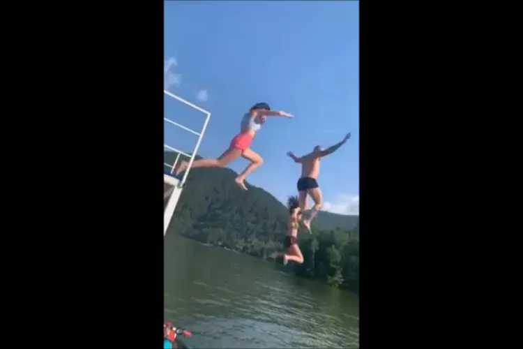 Tarnița e iarăși lacul șmecherilor! Pontoanele sunt tot acolo, pentru că PNL e la putere - VIDEO