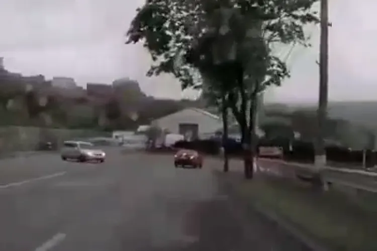 Vitezomanul Gică a scăpat mașina de sub control pe varianta Zorilor - Mănăștur - VIDEO