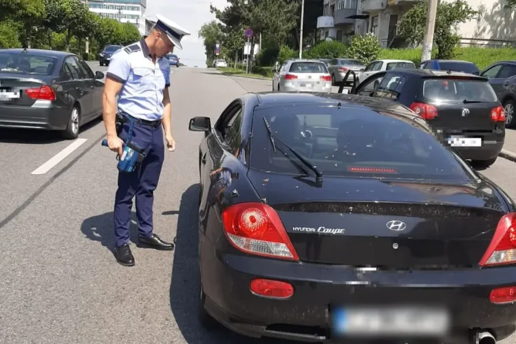 Peste 100 de vitezomani prinși de polițiștii clujeni. Câți au rămas fără permis FOTO