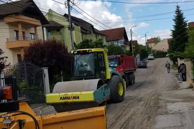 Două străzi private din Cluj-Napoca au intrat în domeniul public, iar acum sunt reparate FOTO