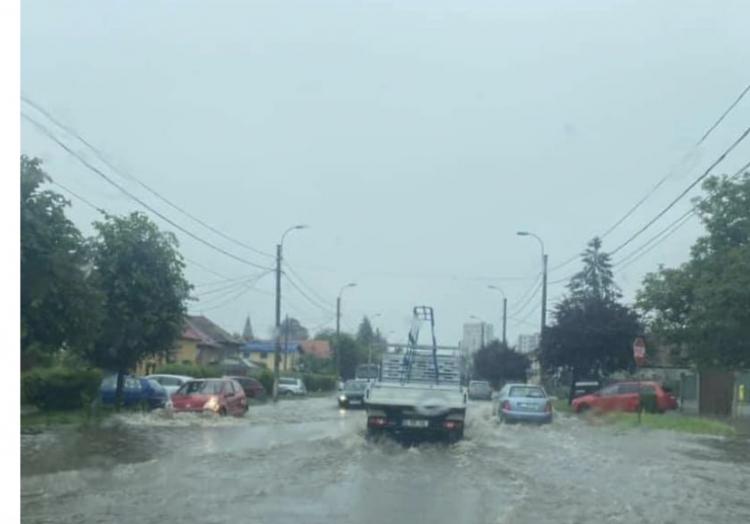 Strada Din Cluj Care Le Aduce Pietonilor Condamnarea La Moarte
