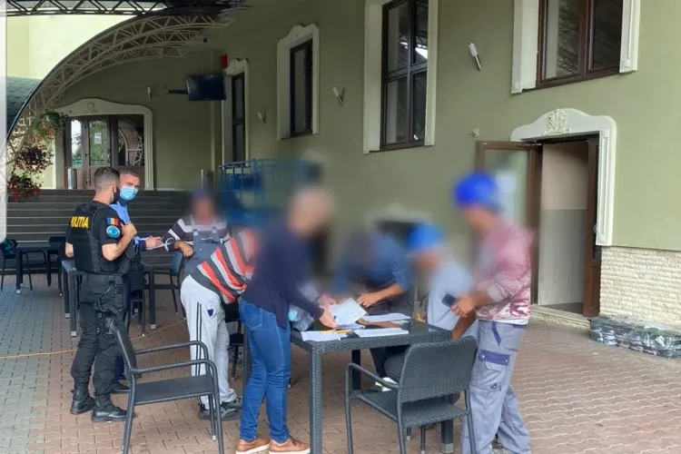 Razie la Câmpia Turzii pentru a verifica respectarea măsurilor de prevenire a COVID-19. Câte amenzi s-au dat FOTO