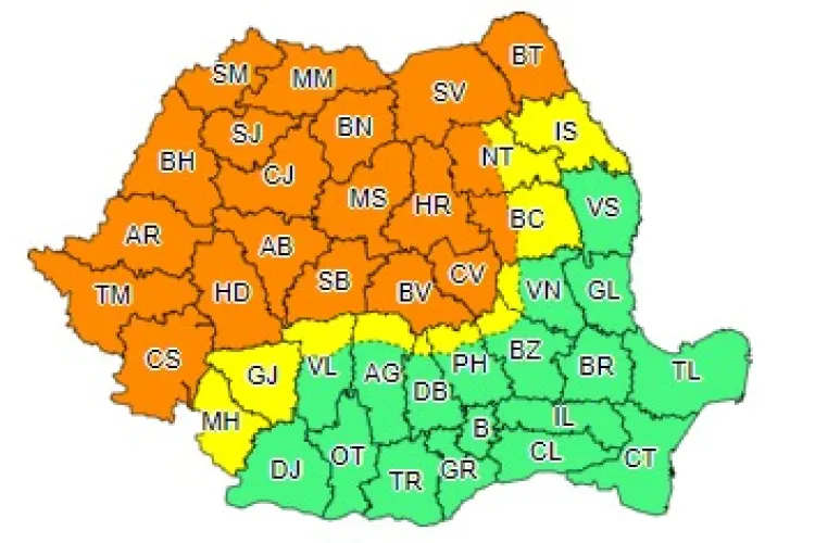 Mai bine de jumătate de țară sub cod portocaliu de furtuni! Clujul este afectat