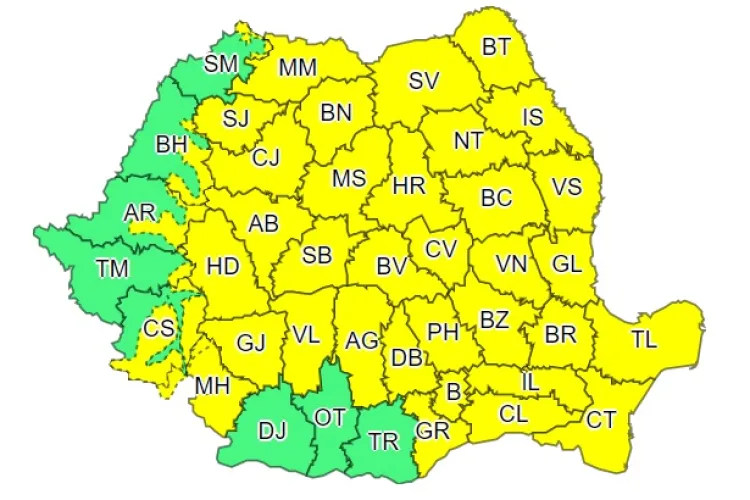 Cod galben de furtuni în Cluj și restul țării. Cât va mai ploua