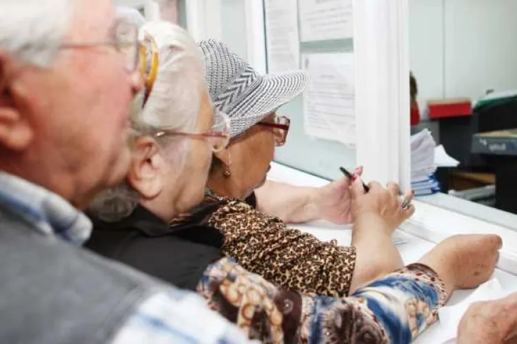 Asociația pensionarilor Cluj cere majorarea pensiilor și aplicarea principiului contributivității