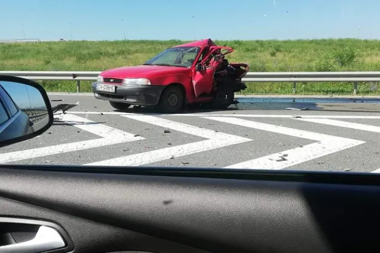 Accident MORTAL pe autostrada Transilvania, la Turda! O persoană a murit, iar alta a fost dusă cu elicopterul la spital - FOTO