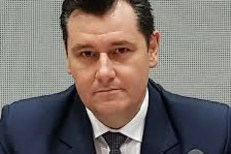 Un senator clujean vrea să se revină la Starea de Urgență pentru a lupta cu coronavirusul: Nu mai sunt locuri în unele spitale