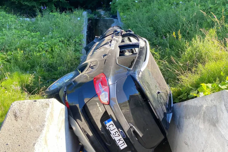 Accident pe centura Vâlcele - Apahida. A ajuns în rigolă - FOTO