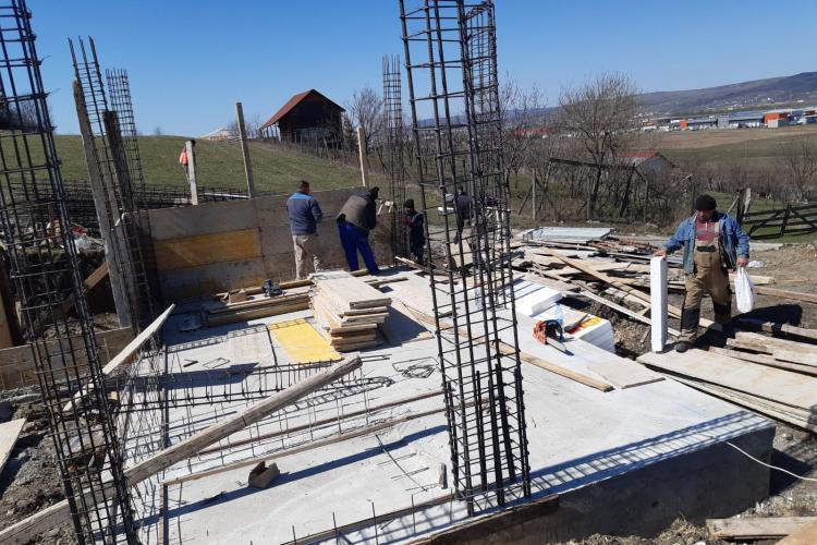 ITM Cluj amenzi DURE în construcții, singurul sector care DUDUIE. Au fost amendați și lucrătorii care nu respectau distanța în pauza de masă   