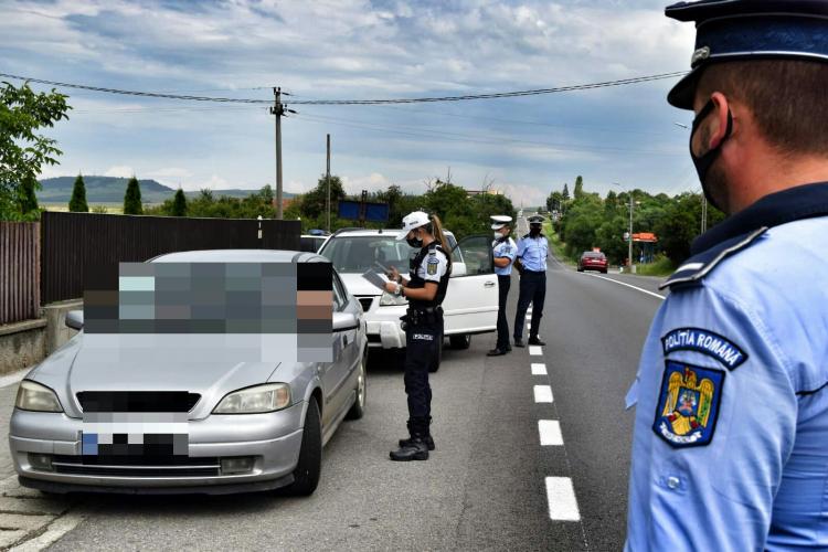 Razie de amploare la Huedin. Câte amenzi au fost aplicate de polițiști FOTO