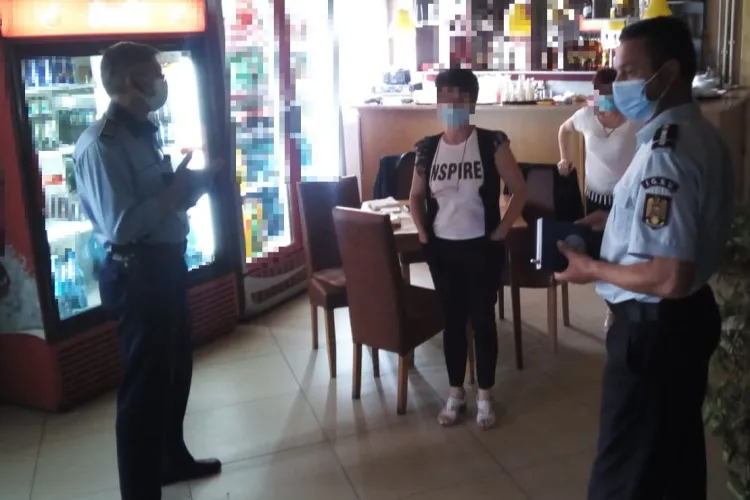 Controale de amploare la Dej. Polițiștii au verificat respectarea măsurilor împotriva COVID-19