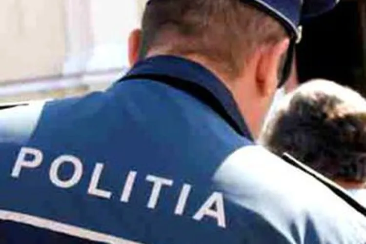 Poliţist cu coronavirus la Turda. Alți 11 polițiști așteaptă să vadă dacă sunt bolnavi