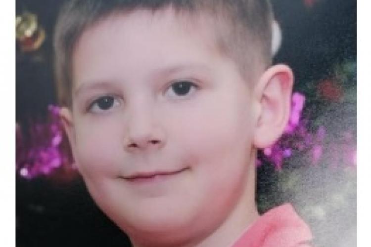 Minor de 8 ani dispărut din Cluj-Napoca! A plecat cu tatăl său și amândoi sunt de negăsit - FOTO   