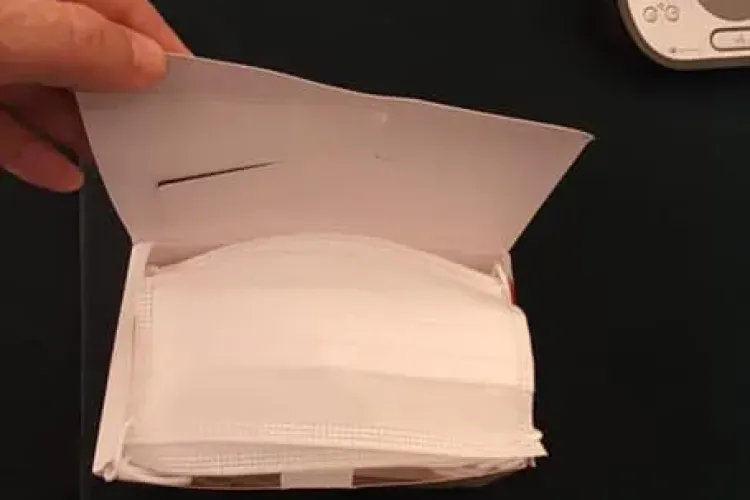 Escrocherie cu măști de protecție în România! Oamenii primeau hârtie igienică în loc de măști