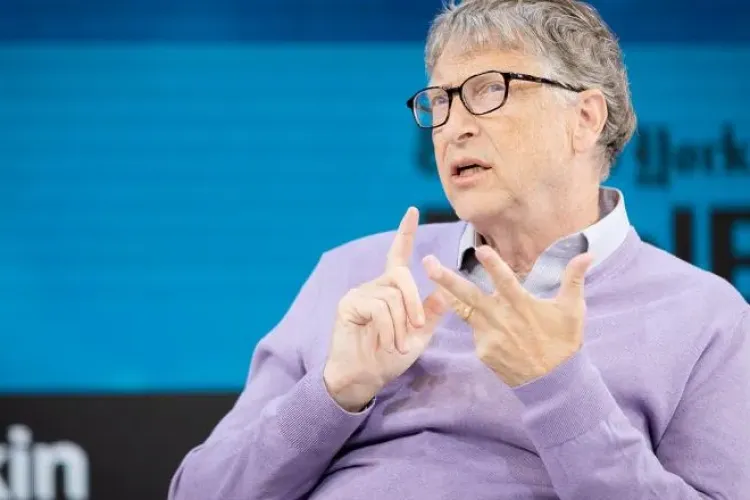 Bill Gates: ”Şcolile ar putea rămâne închise încă un an”. Câte vaccinuri vor fi necesare la nivel mondial   