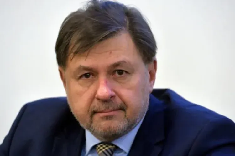 Avertismenul lui Alexandru Rafila: Nu este posibilă o scădere de la sine a cazurilor de coronavirus. Oamenii să își schimbe comportamentul