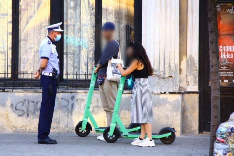 Zeci de bicicliști și conducători de trotinete amendați la Cluj-Napoca în doar câteva ore FOTO