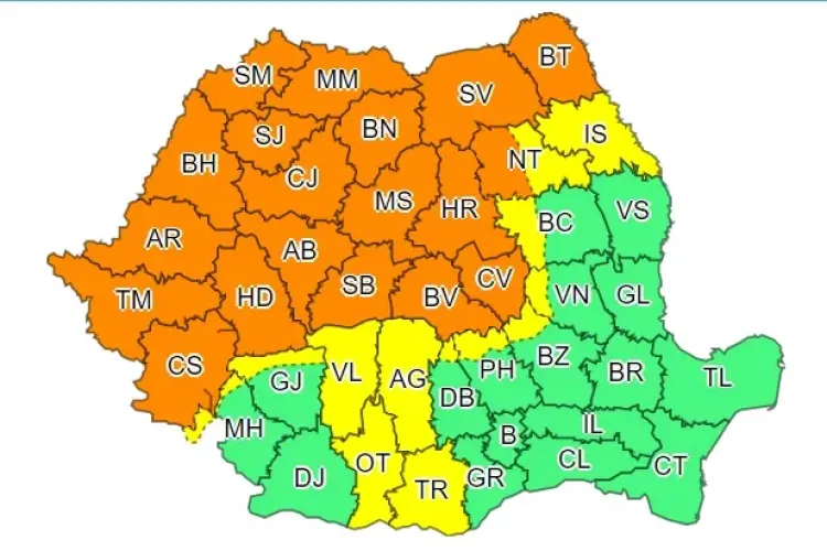 Noi avertismente de furtuni și grindină. Mai bine de jumătate de țară este sub cod portocaliu