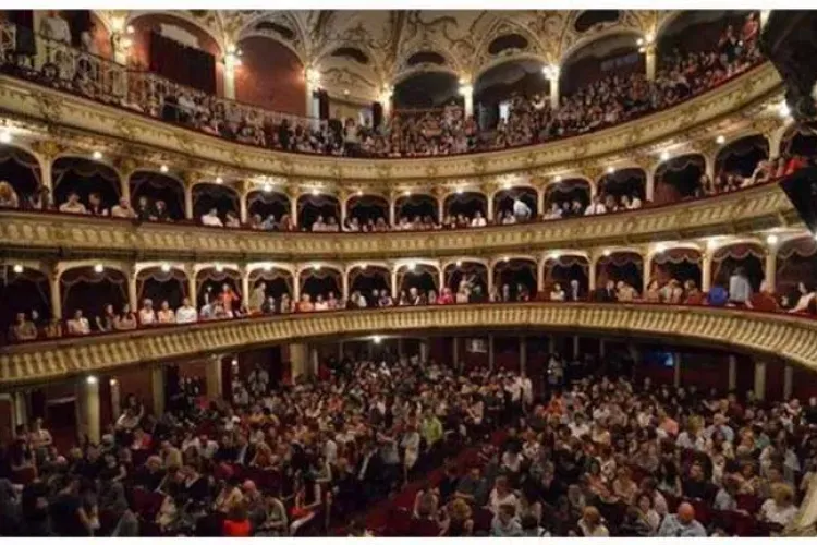 Cum se va merge la teatru, la spectacole sau la cinema: ”Actorii nu vor purta măști, iar un adult nu poate însoți mai mult de doi minori”   