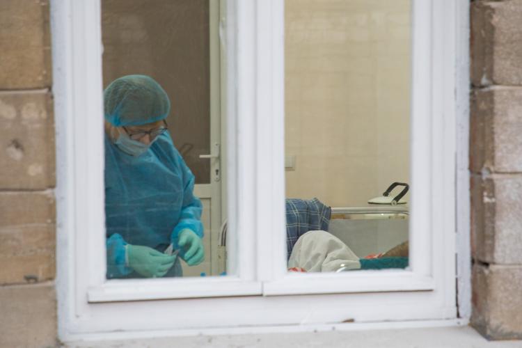 Pacient cu COVID 19 a fugit din spital înainte de a fi transferat la Boli Infecțioase Cluj