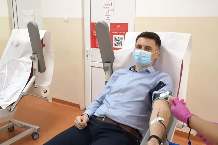 Prefectul Clujului a donat plasmă: Îi îndemn pe toți cei vindecați să facă asta - FOTO   