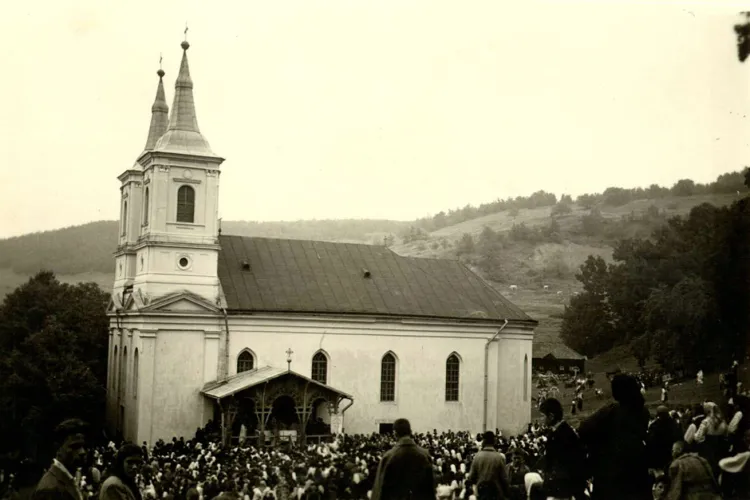 Greco-catolicii cer ca Biserica de zid de la Nicula să nu fie demolată și mutată - VIDEO
