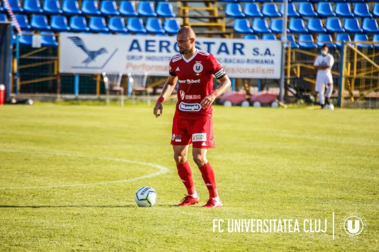 Gabi Tamaș s-a ”rupt” în primul meci al U Cluj și va lipsi luni bune din echipă. Alt transfer eșuat
