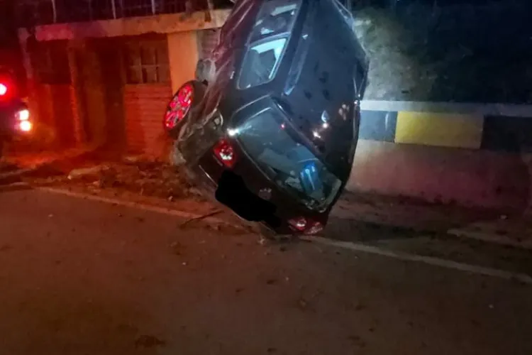 Clujean rănit într-un accident în Bistrița-Năsăud. S-a băgat într-o depășire periculoasă FOTO