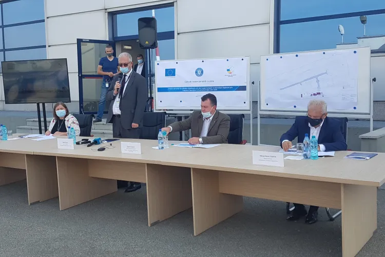 Aeroportul demarează o investiție importantă la o noua cale de rulare - FOTO