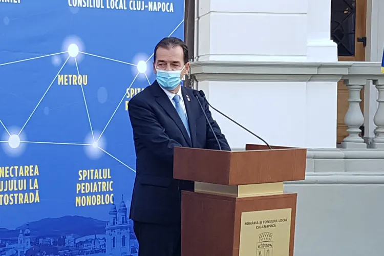 Gafă? Pe premierul Ludovic Orban l-a apucat râsul când a vorbit de metroul de la Cluj - VIDEO