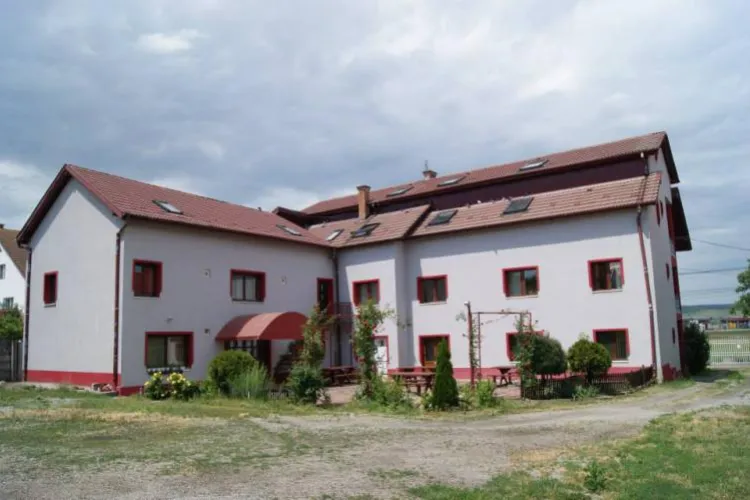 Un nou focar de coronavirus la un centru de bătrâni din Apahida. Aproape 50 de persoane au fost confirmate pozitiv