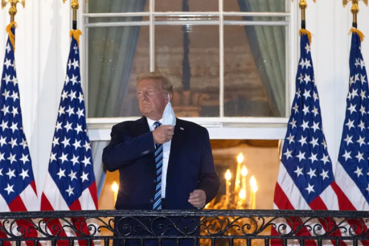 Ce conține ”cocktail-ul” cu anticorpi care i-a fost administrat lui Trump   