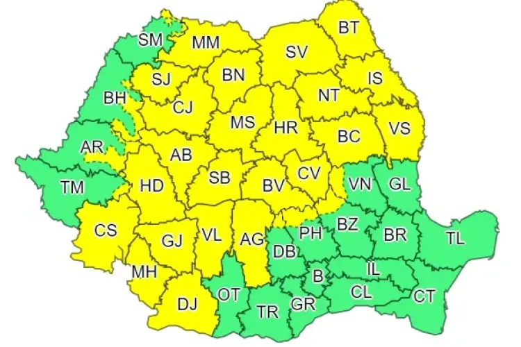 Noi avertismente de ploi în aproape toată țara