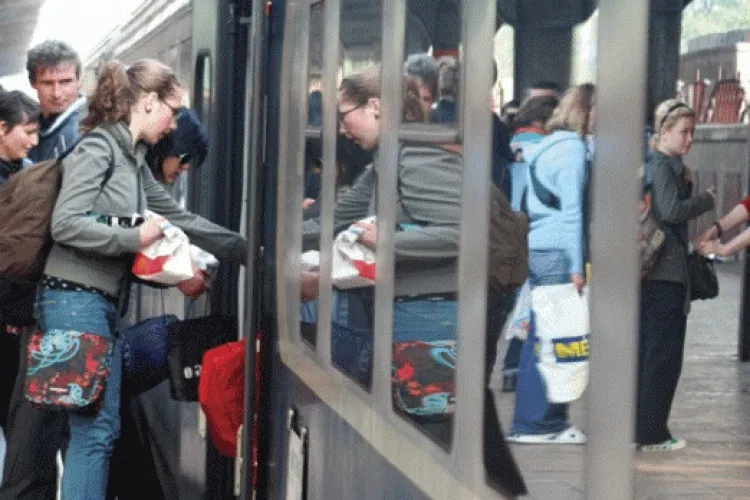 Bilete de tren online pentru studenți și elevi    