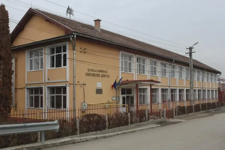 Școala din Florești trece pe scenariul galben, adică elevii vor face cursuri în sistem hibrid   
