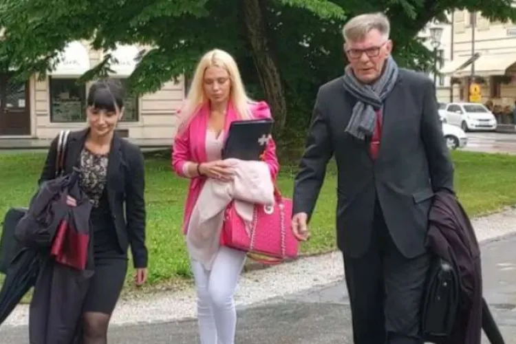 O femeie și-a tăiat mâna cu un fierăstrău circular pentru a încasa o asigurare ”grasă”   