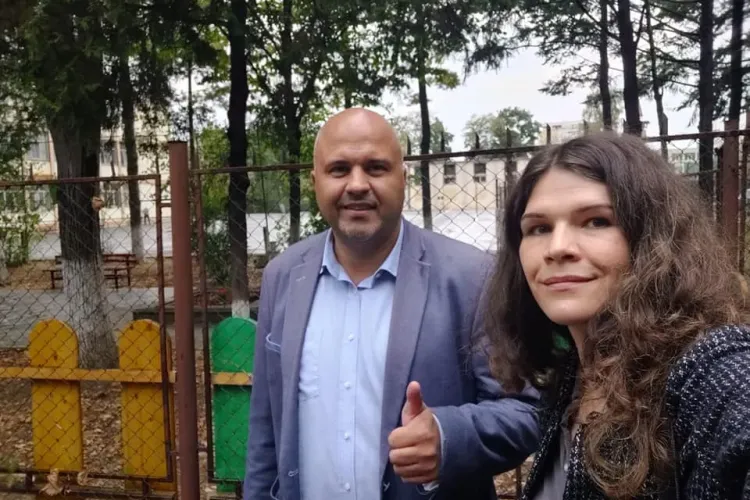 Emanuel Ungureanu, candidatul USR PLUS la Primăria Cluj-Napoca, a votat: Bob cu bob, orice vot contează. Haideți la vot! - VIDEO