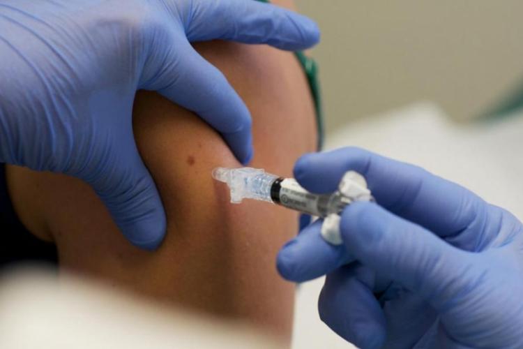 Ministerul Sănătății: Încă 500.000 de doze de vaccin antigripal sunt distribuite în țară