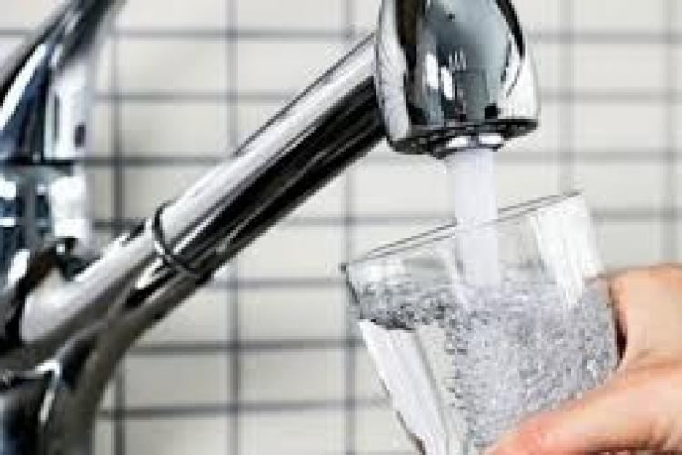 Compania de Apă taie apa miercuri în Cluj-Napoca, Apahida, Chinteni, Jucu și în alte zeci de locuri și nu trâmbițează