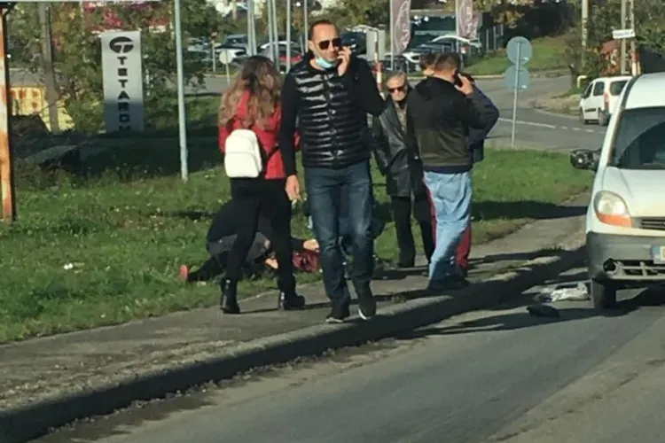 Tânără lovită de un autoturism pe Tăietura Turcului - FOTO