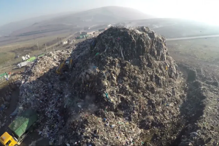 Emil Boc explică motivul pentru care miroase a gunoi la Cluj-Napoca 