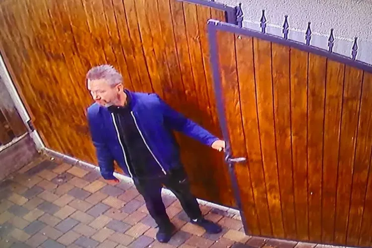 Cluj: Personaj dubios a intrat cu TUPEU peste o familie de clujeni în casă. Nu mai suntem în siguranță în oraș - FOTO   