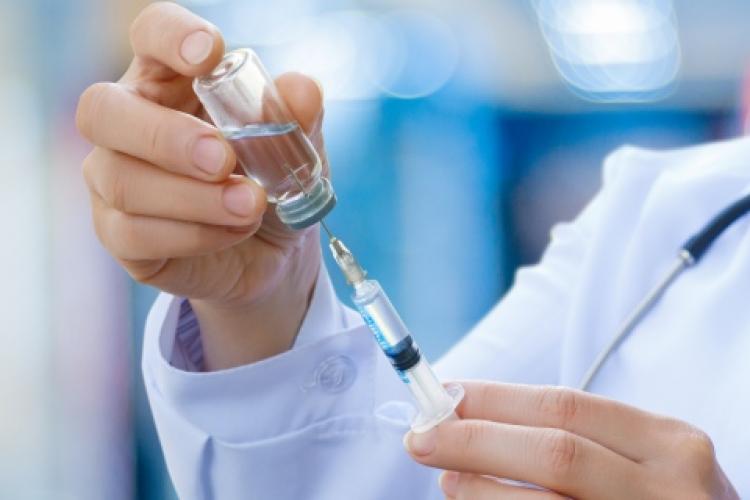 52% dintre români s-ar vaccina împotriva noului coronavirus - Studiu