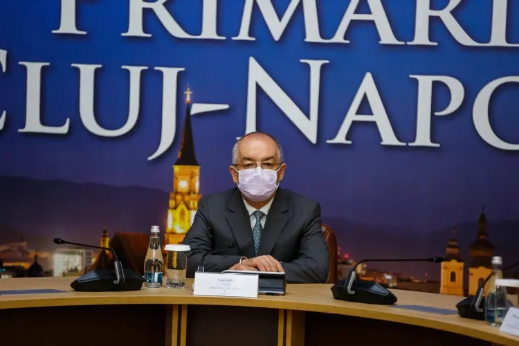 Emil Boc: A purta mască reprezintă un act de patriotism